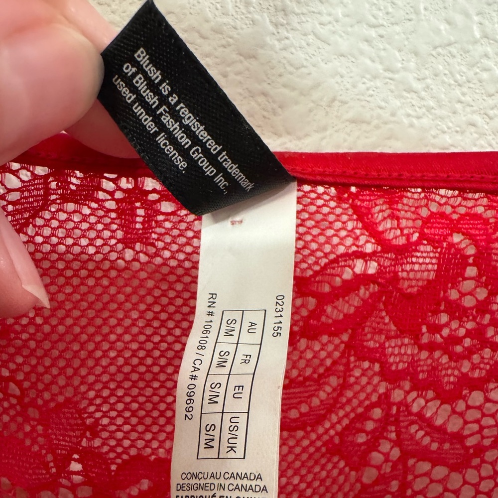 Blush Lingerie Spanish Red Lace Kimono View 5
